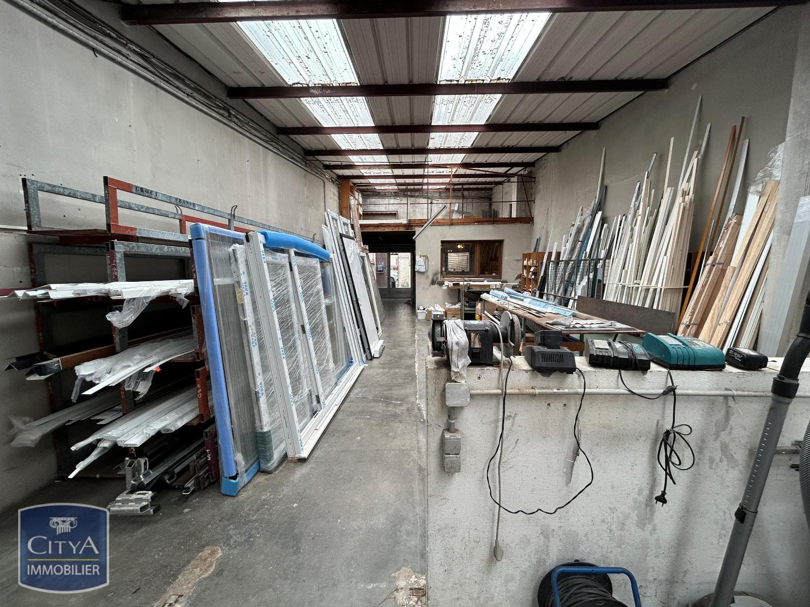 Local commercial · 250 m² · Achat des murs — photo 3