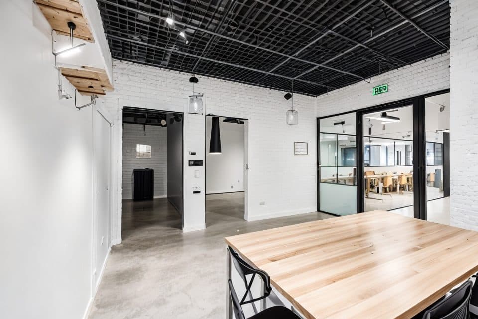 Local commercial · 58 m² · Location — photo 2