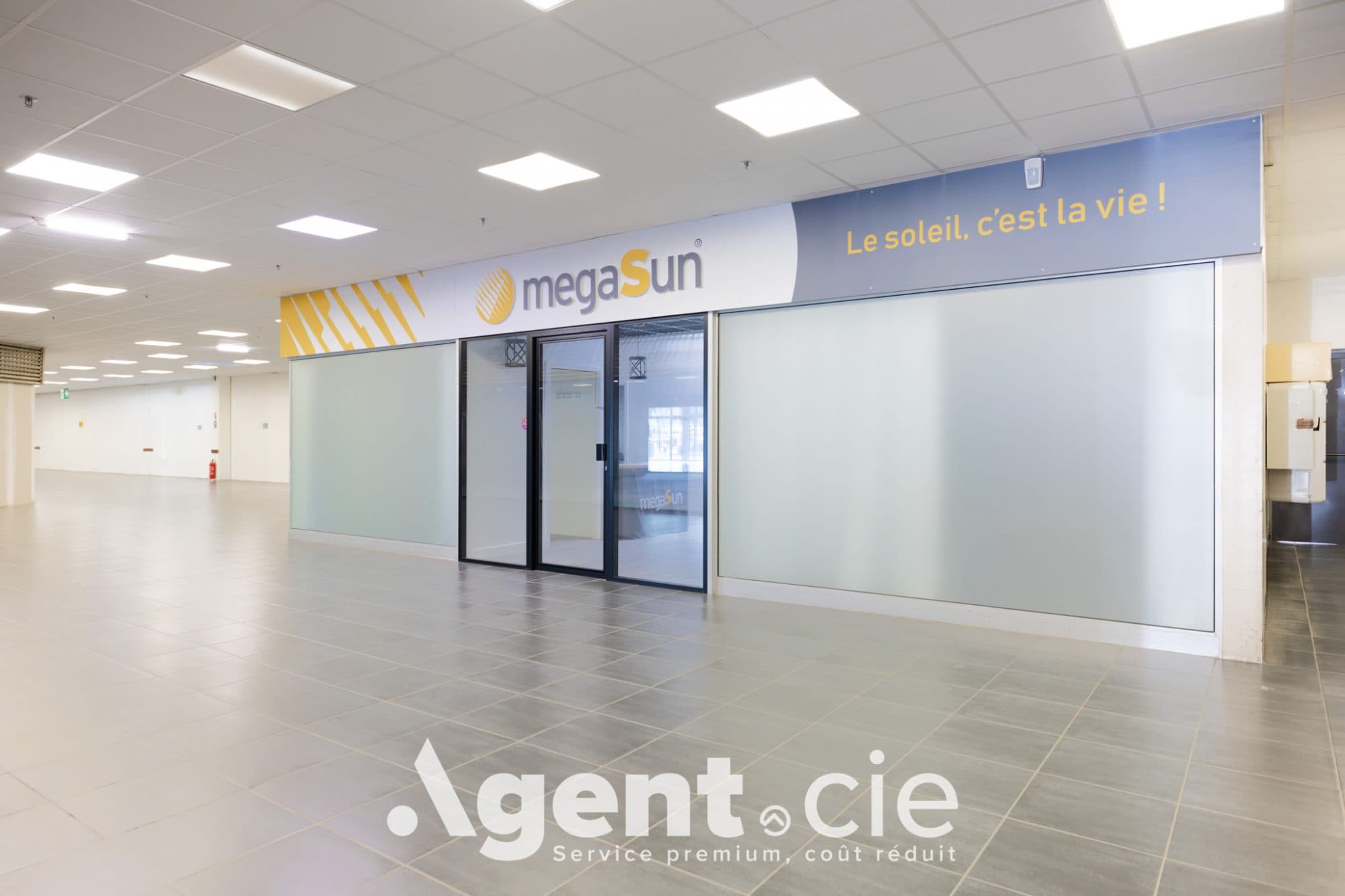 Local commercial · 58 m² · Location — photo 3