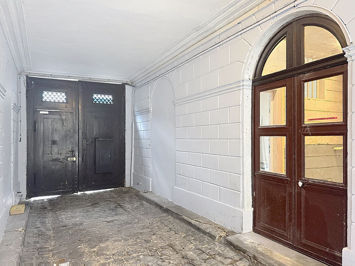 Local commercial · 21 m² · Achat des murs — photo 3