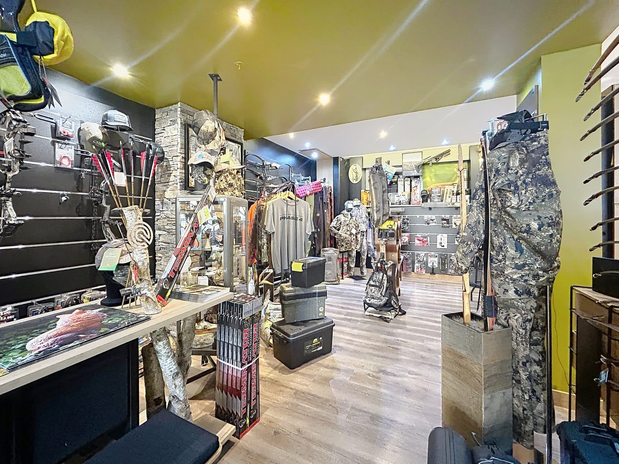 Local commercial · 130 m² · Achat des murs — photo 3