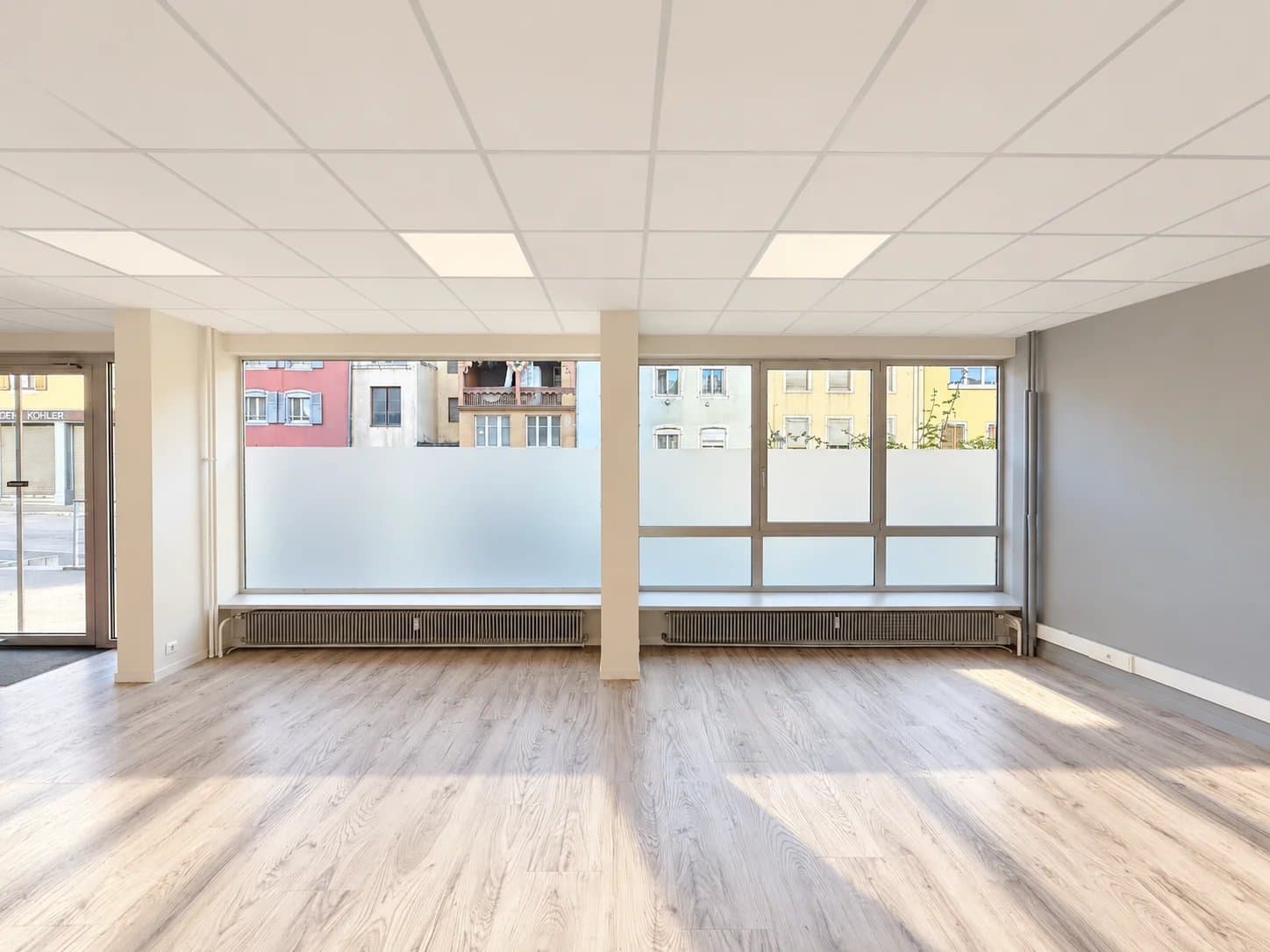 Local commercial · 86 m² · Achat des murs — photo 2