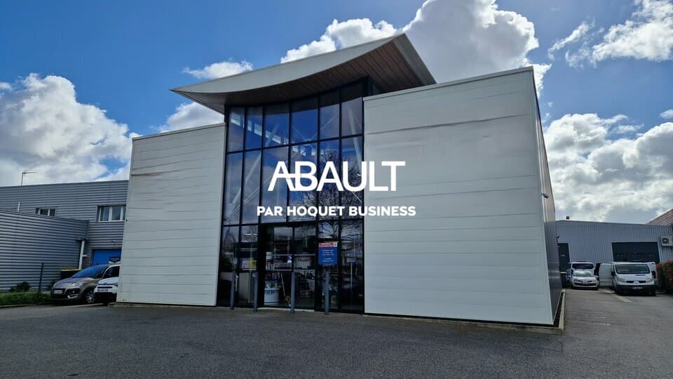 Local commercial · 450 m² · Location — photo 1