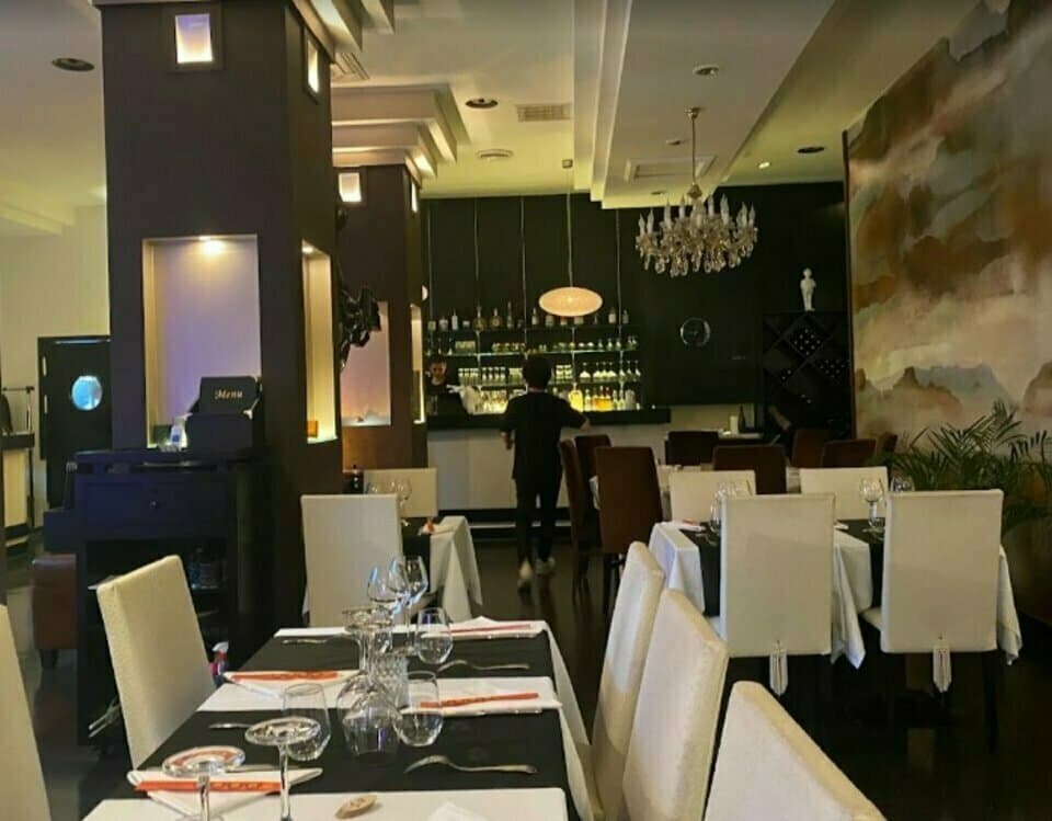 Local commercial · 220 m² · Location — photo 1
