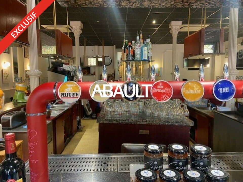 Bar   brasserie · 150 m² · Fonds de commerce — photo 1