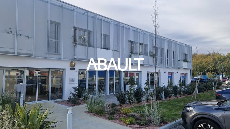 Local commercial · 200 m² · Location — photo 1