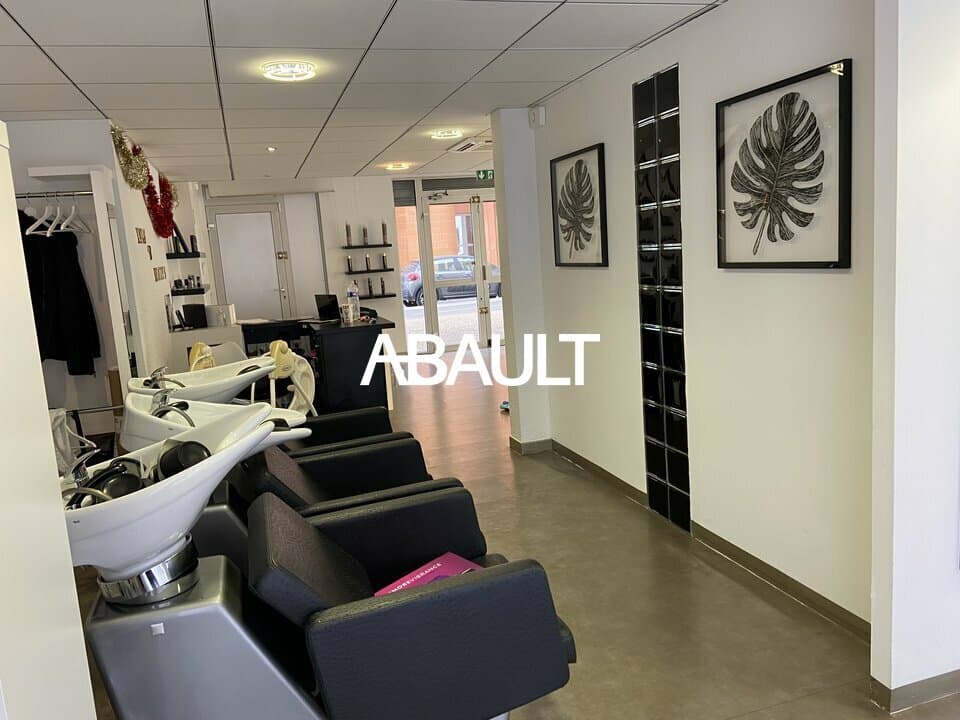 Local commercial · 95 m² · Location — photo 3