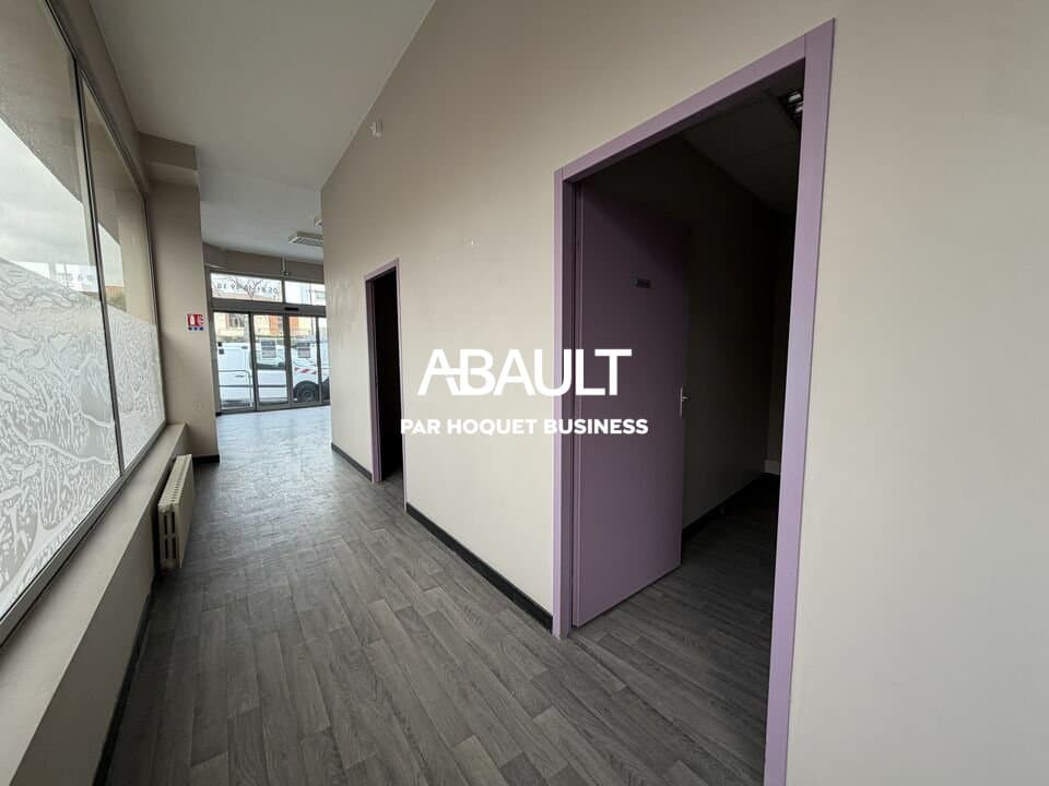 Local commercial · 360 m² · Location — photo 3