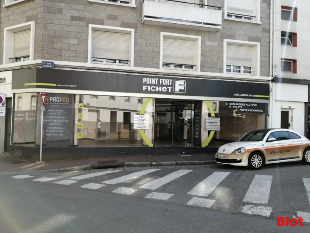 Local commercial 147 m² — Lorient — photo 1