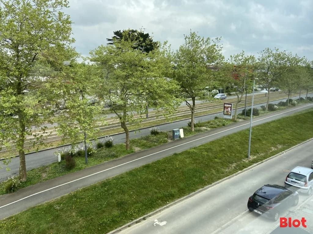 Local commercial · 370 m² · Fonds de commerce — photo 1