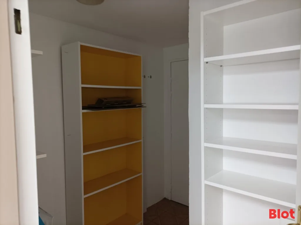 Local commercial · 42 m² · Fonds de commerce — photo 3