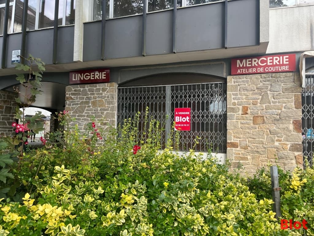 Local commercial 65 m² — Quimper — photo 1