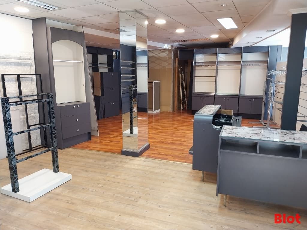 Local commercial · 95 m² · Location — photo 2