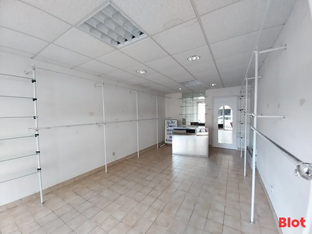 Local commercial · 30 m² · Achat des murs — photo 2