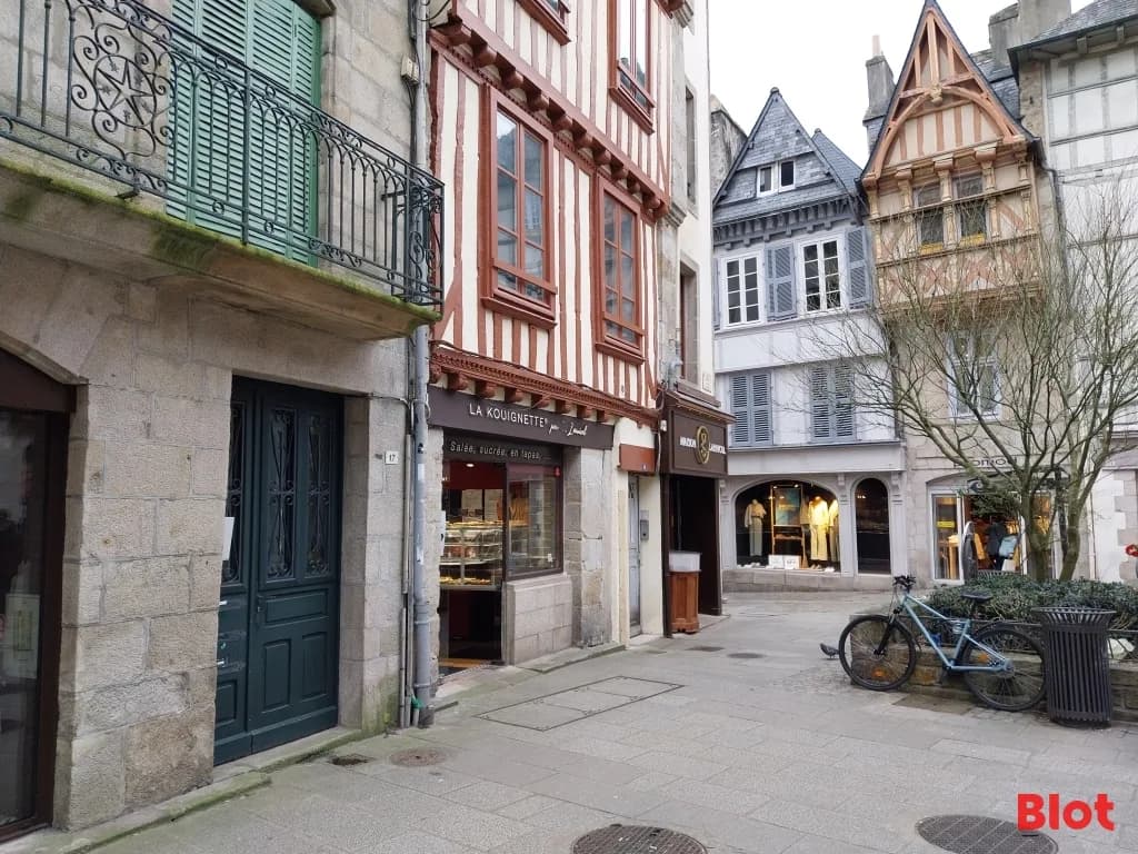 Local commercial · 75 m² · Location — photo 2