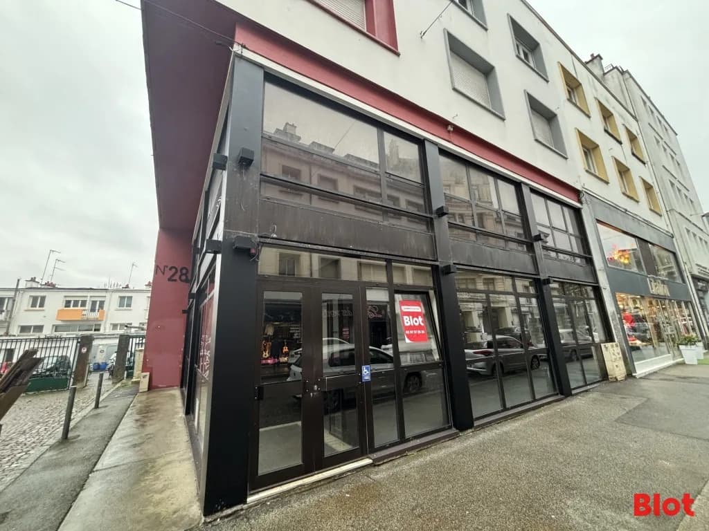 Local commercial 220 m² — Lorient — photo 1