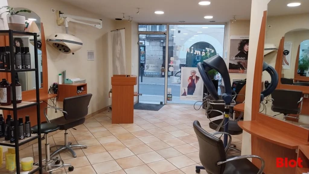 Local commercial · 53 m² · Location — photo 1