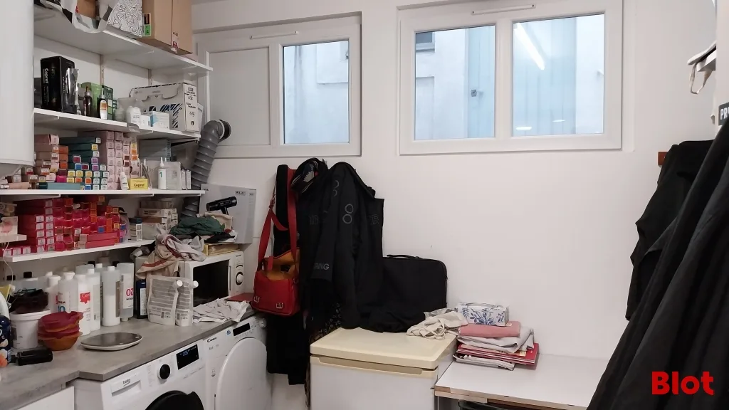Local commercial · 53 m² · Location — photo 3