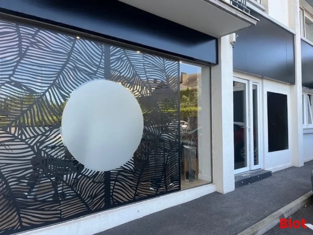Local commercial · 60 m² · Location — photo 1