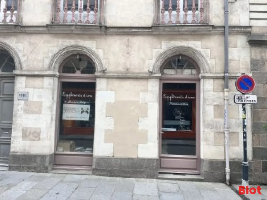 Local commercial · 50 m² · Location — photo 2