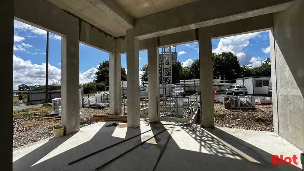Local commercial · 81 m² · Achat des murs — photo 3