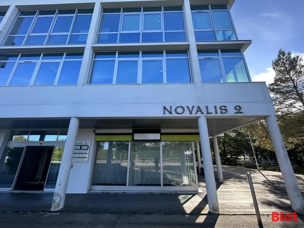 Local commercial · 70 m² · Location — photo 3
