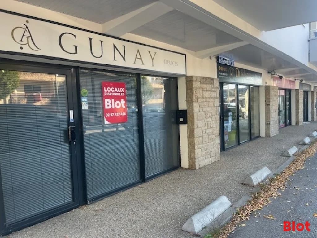 Local commercial · 28 m² · Location — photo 2