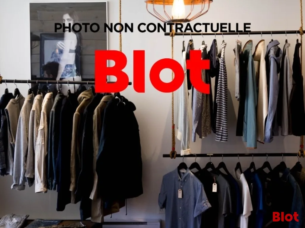 Local commercial · 172 m² · Achat des murs — photo 2