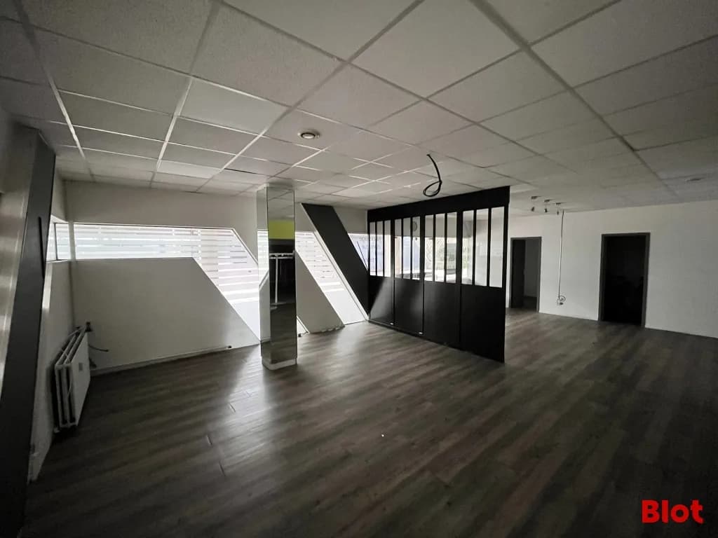 Local commercial · 134 m² · Fonds de commerce — photo 3