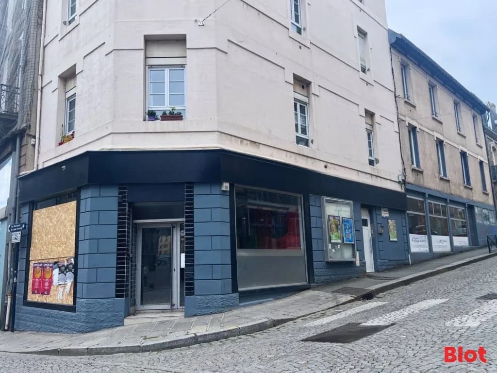 Local commercial · 200 m² · Location — photo 3