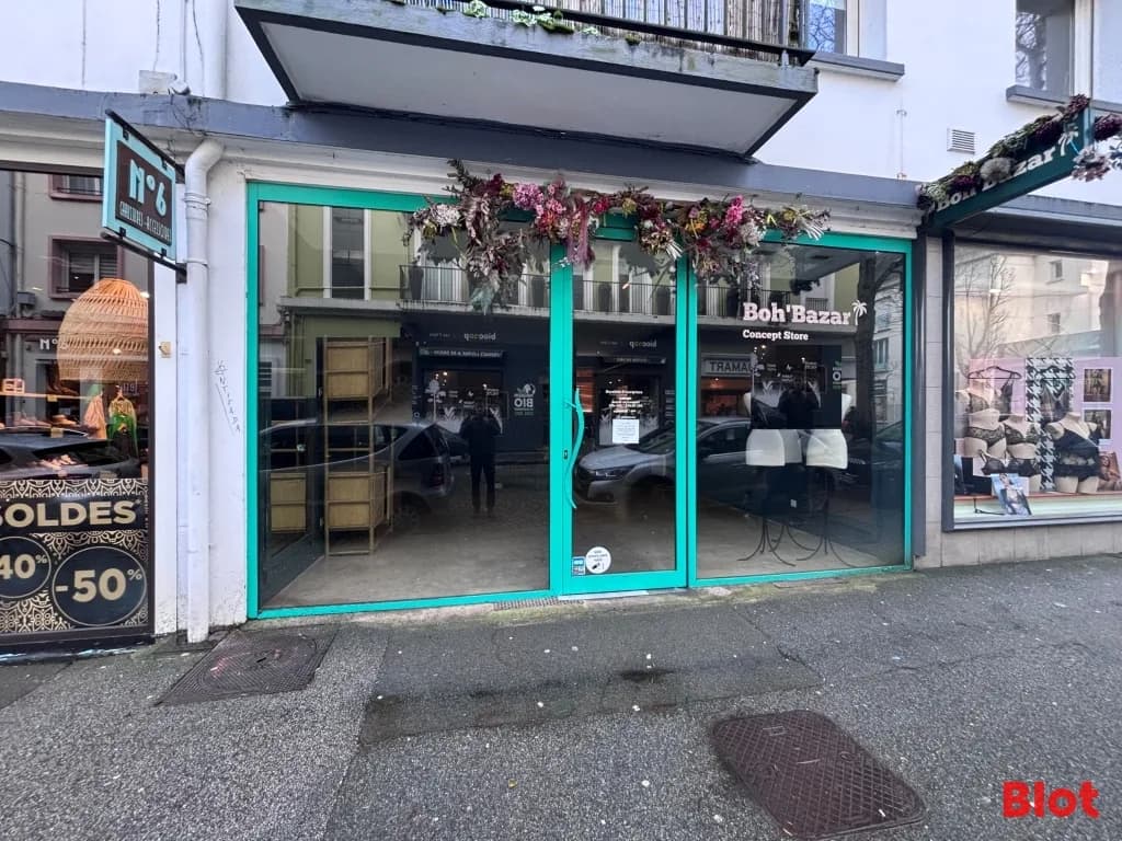 Local commercial 55 m² — Lorient — photo 1