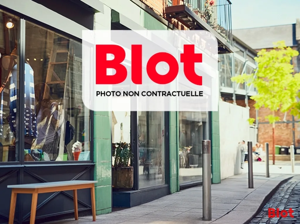 Local commercial · 91 m² · Location — photo 1