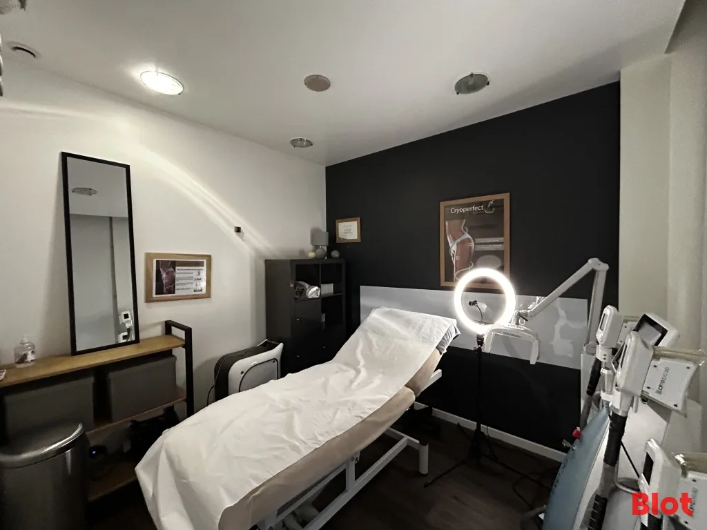 Local commercial · 32 m² · Location — photo 1