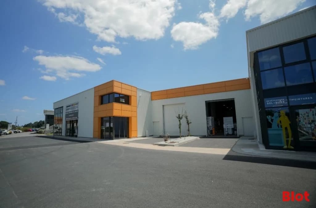 Local commercial · 600 m² · Location — photo 1