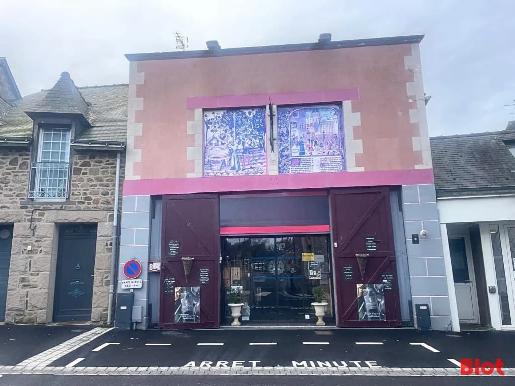 Local commercial 200 m² — Lamballe — photo 1