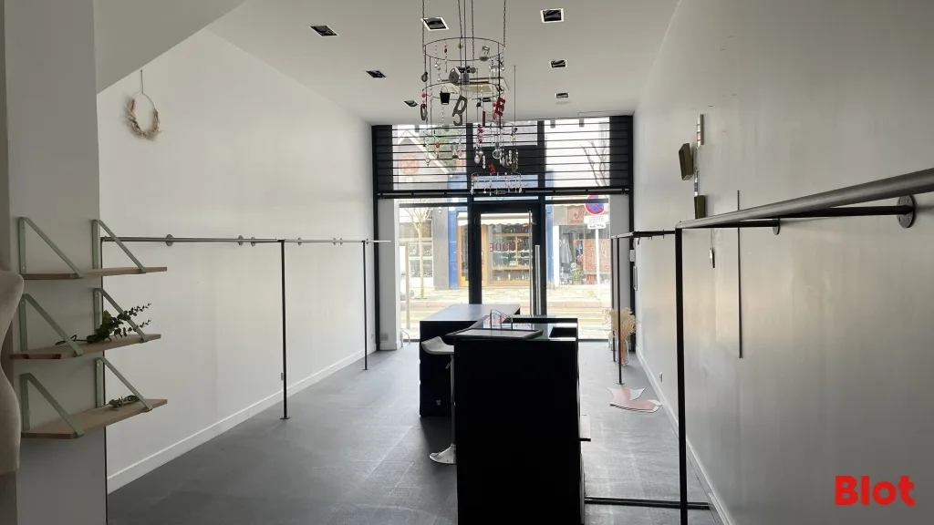 Local commercial · 41 m² · Location — photo 3