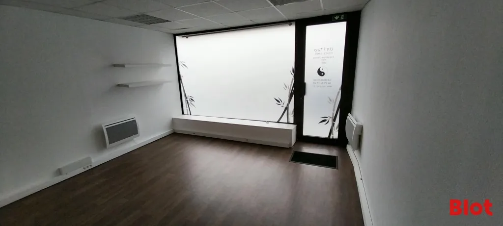 Local commercial · 31 m² · Location — photo 2