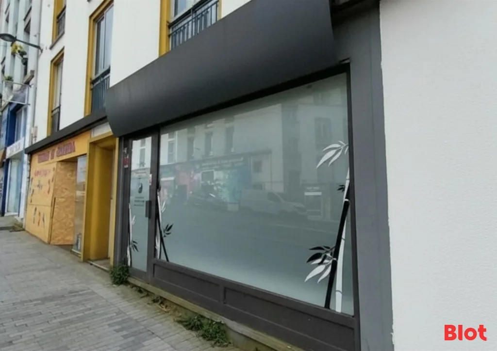 Local commercial · 31 m² · Location — photo 1