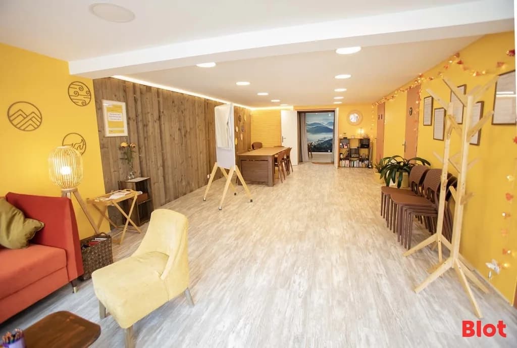 Local commercial · 88 m² · Achat des murs — photo 3