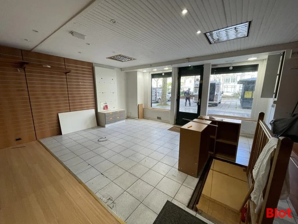 Local commercial · 78 m² · Achat des murs — photo 3