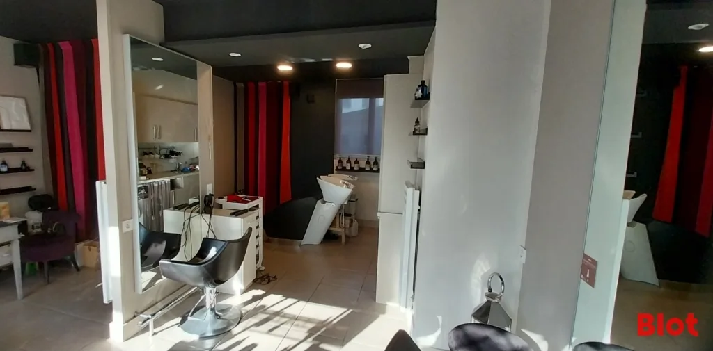 Local commercial · 35 m² · Cession de bail — photo 3