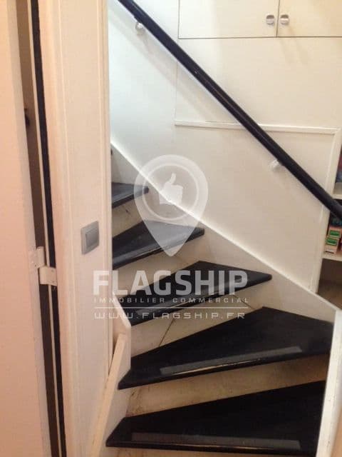 Local commercial · 60 m² · Achat des murs — photo 2