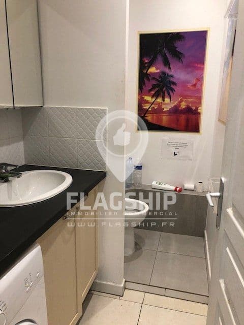 Local commercial · 145 m² · Achat des murs — photo 2
