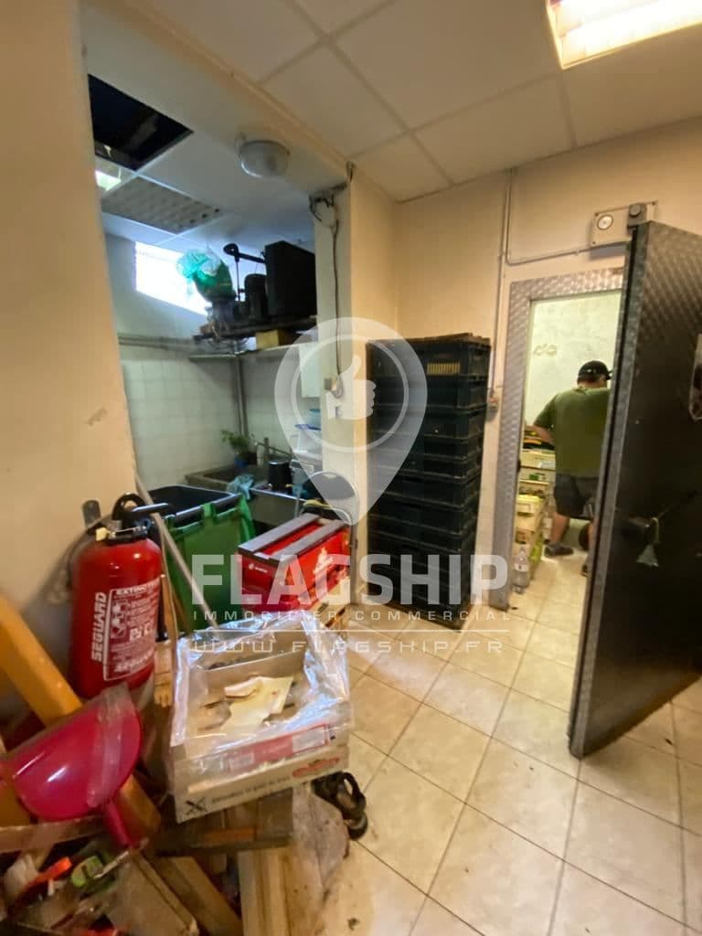 Local commercial · 85 m² · Cession de bail — photo 3