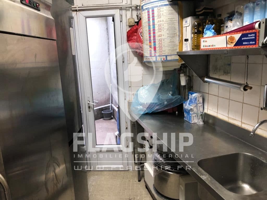 Local commercial · 85 m² · Cession de bail — photo 2