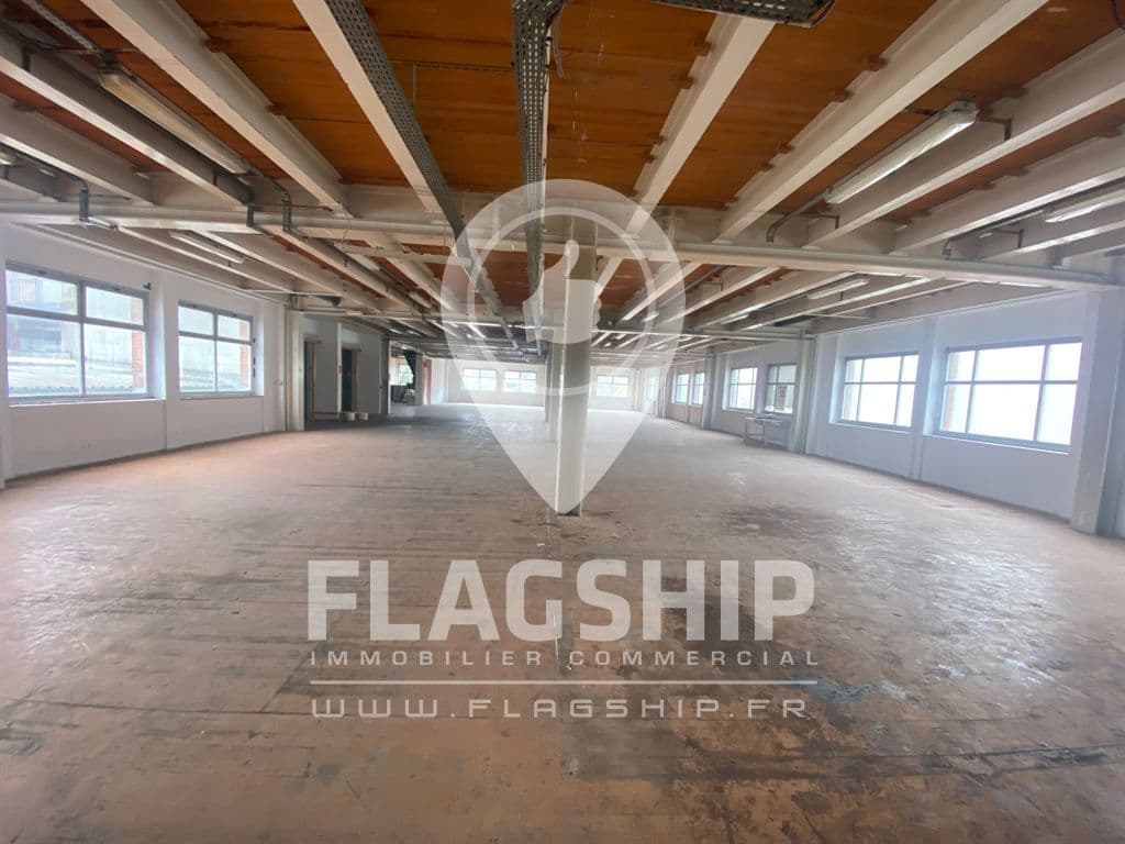 Local commercial · 6400 m² · Location — photo 3