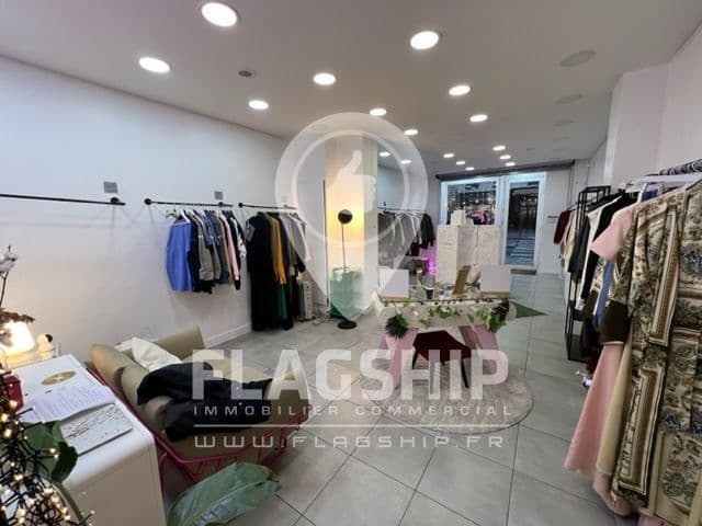 Local commercial · 100 m² · Cession de bail — photo 2