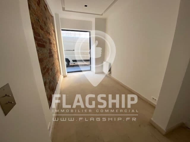 Local commercial · 60 m² · Location — photo 2