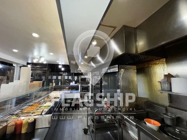Local commercial · 141 m² · Cession de bail — photo 2