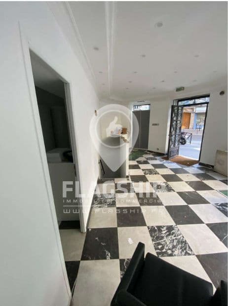 Local commercial · 80 m² · Location — photo 1